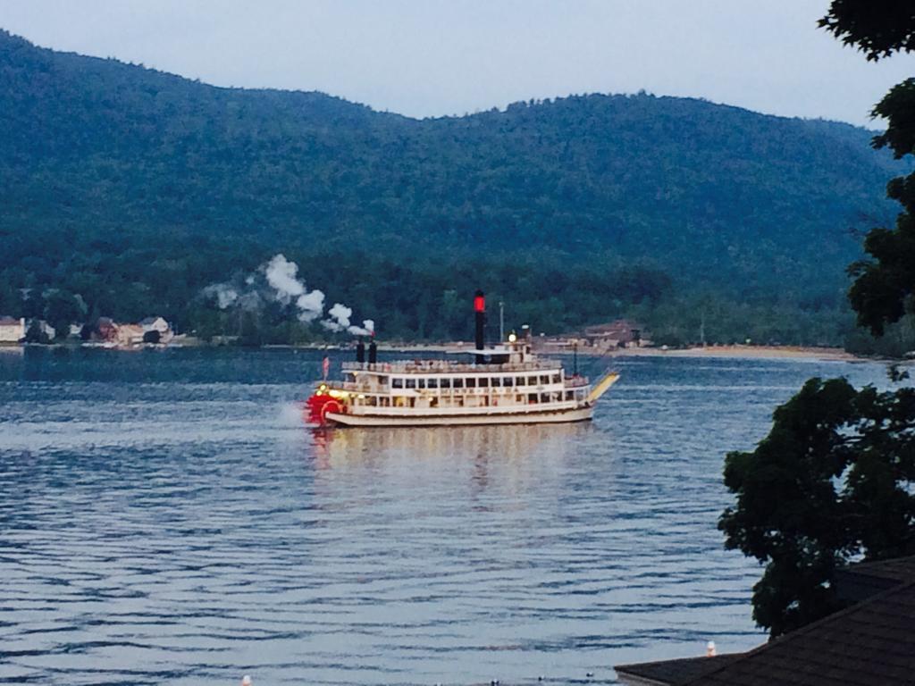 The Heritage Of Lake George Exterior photo